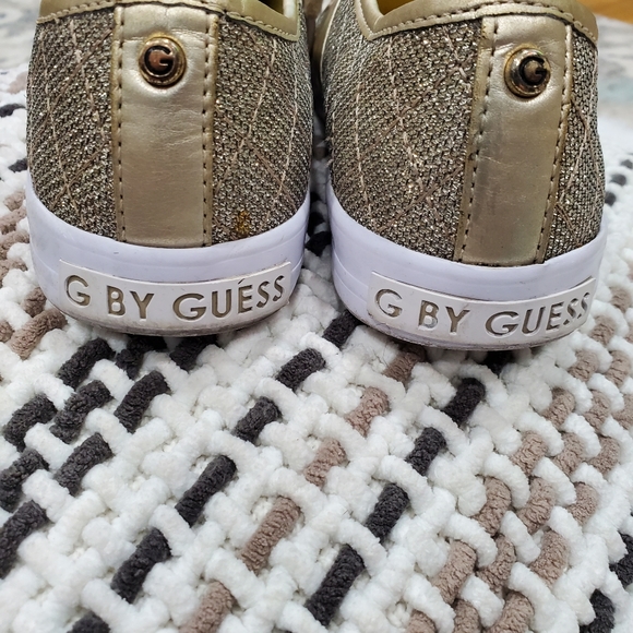 Gold sneakers - Picture 3 of 5